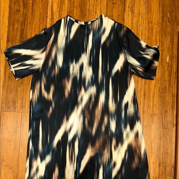 H&M Black and Cream Midi Dress - Picture 3 of 6